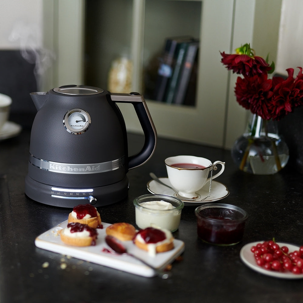 KitchenAid Artisan Jug Kettle 5KEK1522BOB (Onyx Black)