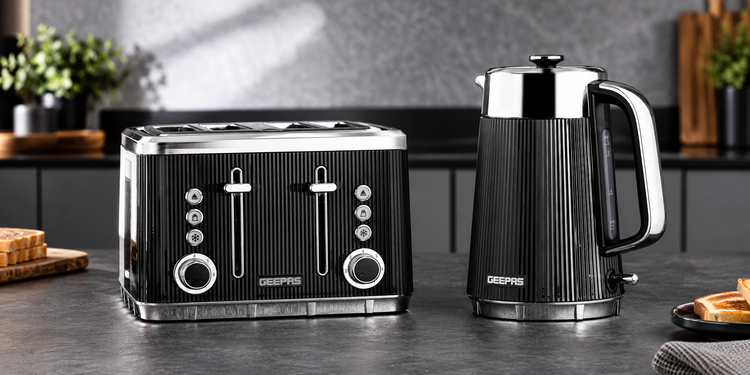 GEEPAS Arcus black and white kettles with 2 slice and 4 slice toasters