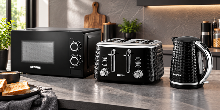 GEEPAS Argyle black white and grey kettle and 4 slice toaster sets