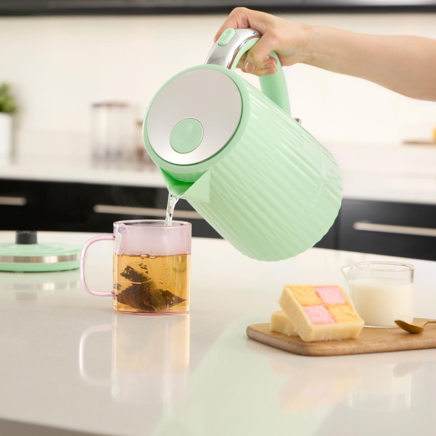 Russell Hobbs Eden Jug Kettle & 2 Slice Toaster Kitchen Set (Pistachio) - Vibe Home