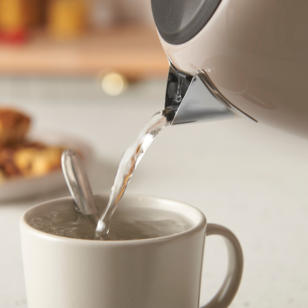 Russell Hobbs Classics Kettle 28511 (Mocha) - Vibe Home