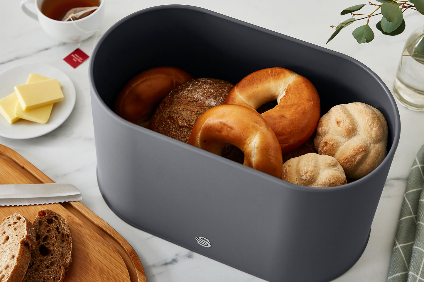 Swan Nordic Bread Bin with Chopping Board Lid SWKA17512GRYN (Grey)