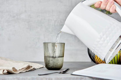 Tower Solitaire Kettle & 2 Slice Toaster Kitchen Set (White) - Vibe Home