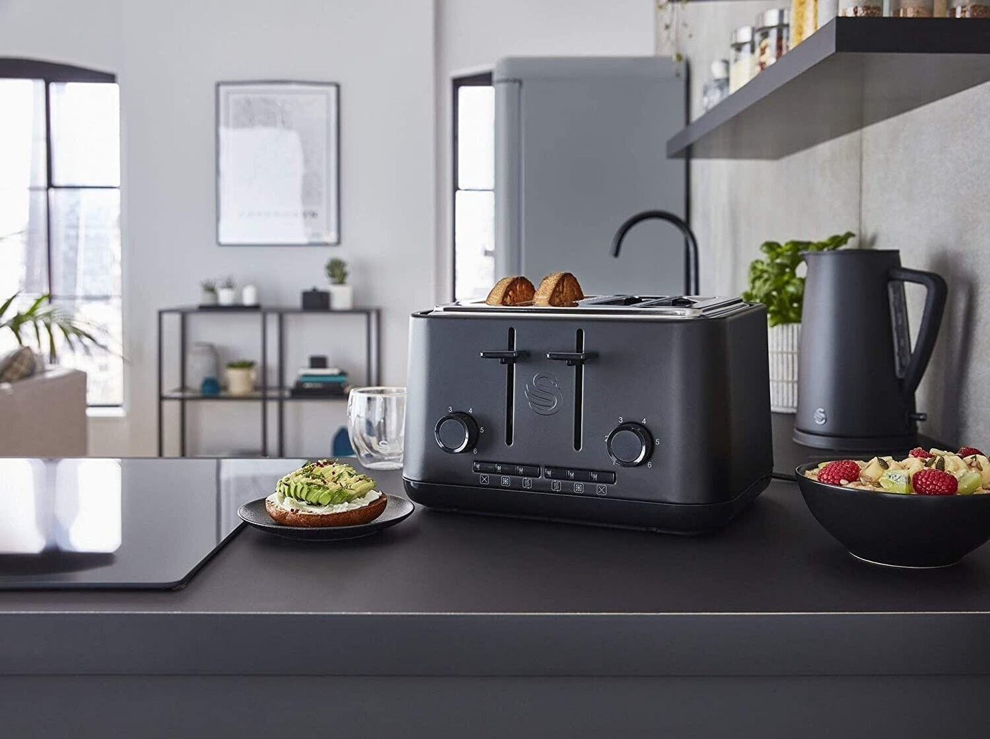 Swan Stealth Kettle & 4 Slice Toaster Kitchen Set (Matte Black) - Vibe Home