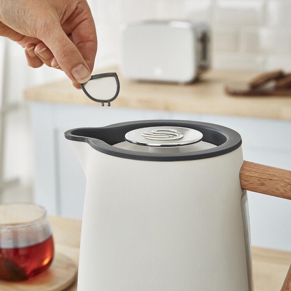 Swan Nordic Kettle & 4 Slice Toaster Kitchen Set (White) - Vibe Home