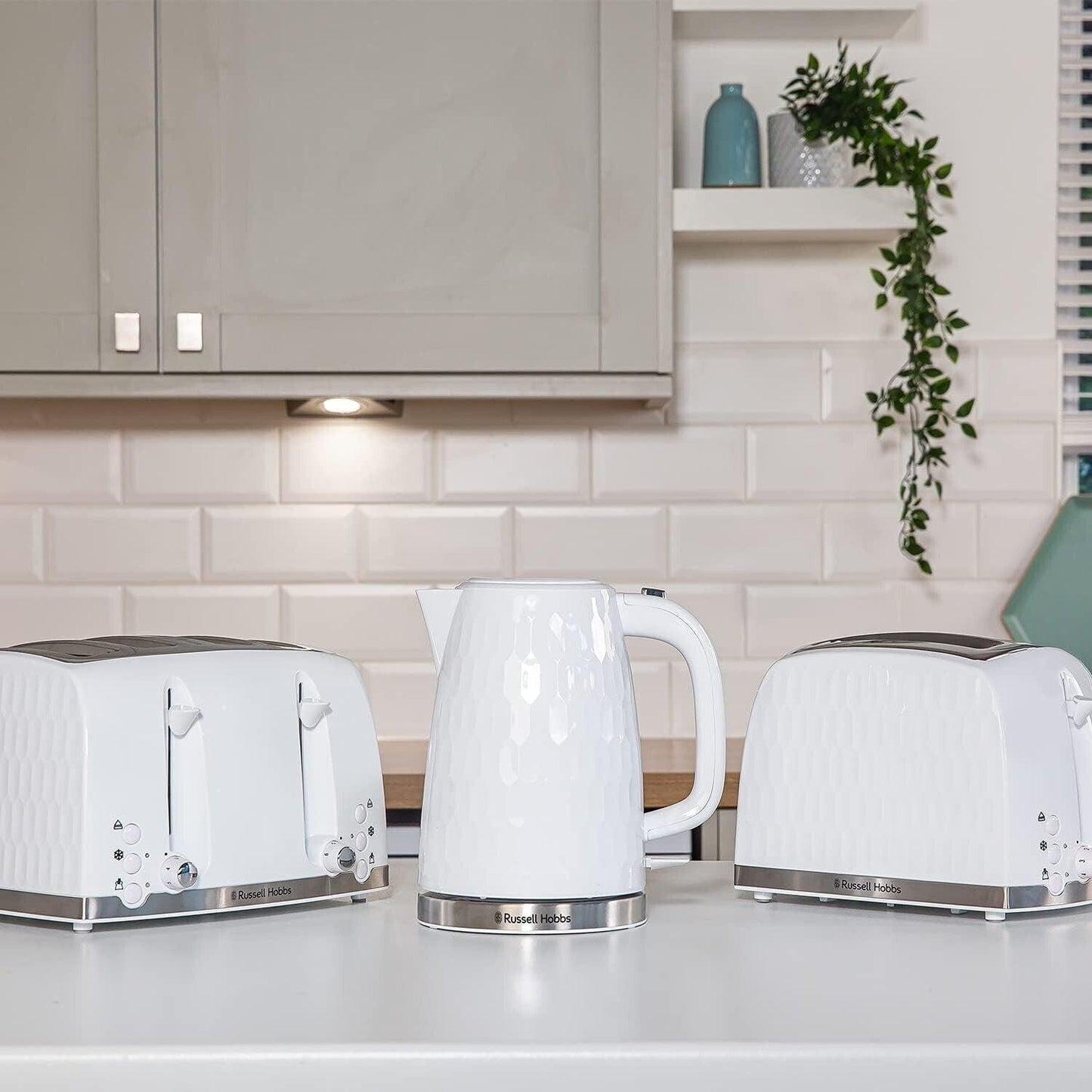 Russell Hobbs Honeycomb Kettle & 4 Slice Toaster Kitchen Set (White) - Vibe Home