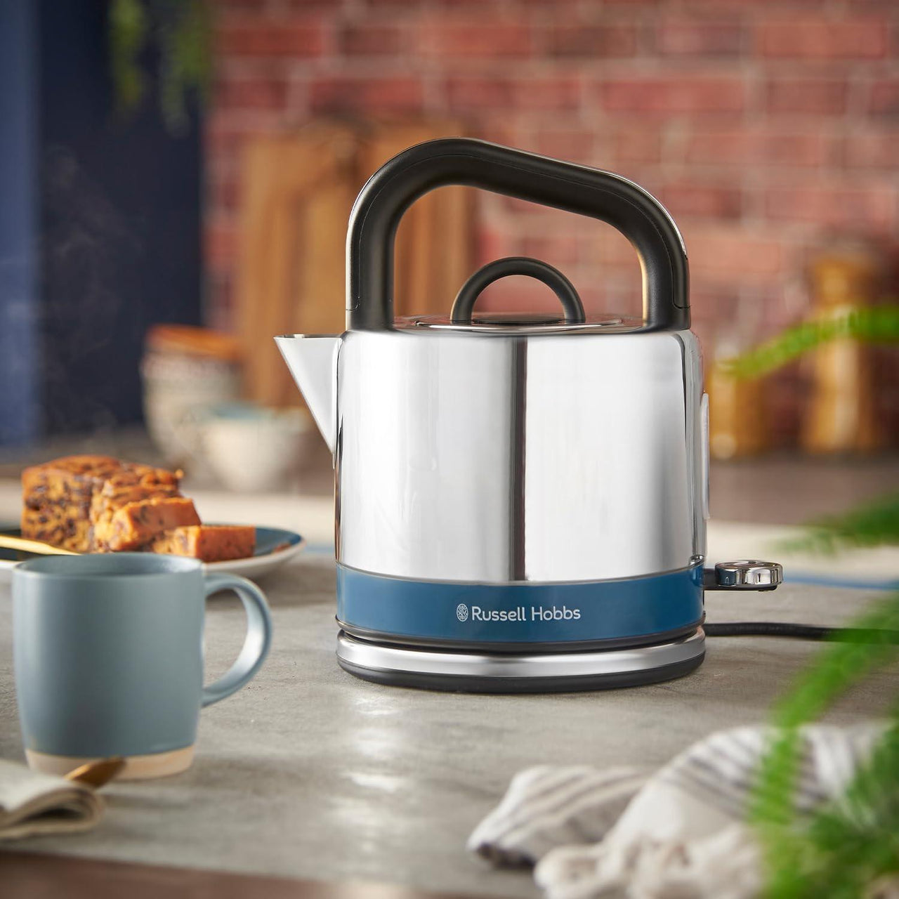 Russell Hobbs Distinctions Pyramid Kettle 26421 (Ocean Blue) - Vibe Home