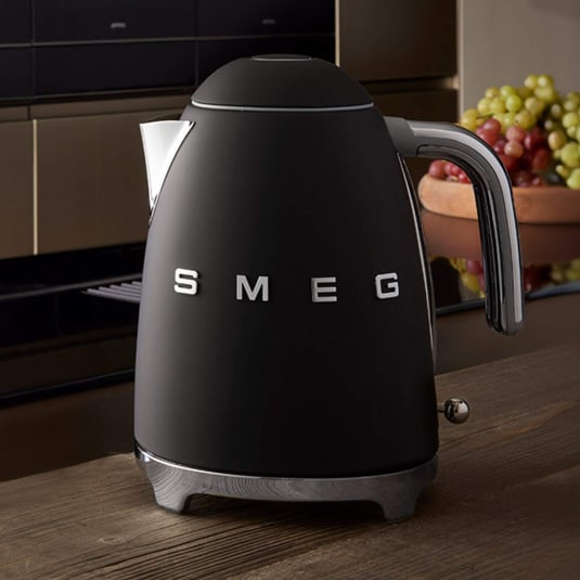 SMEG Retro Kettle Soft Opening Lid KLF03BLMUK - Matte Black