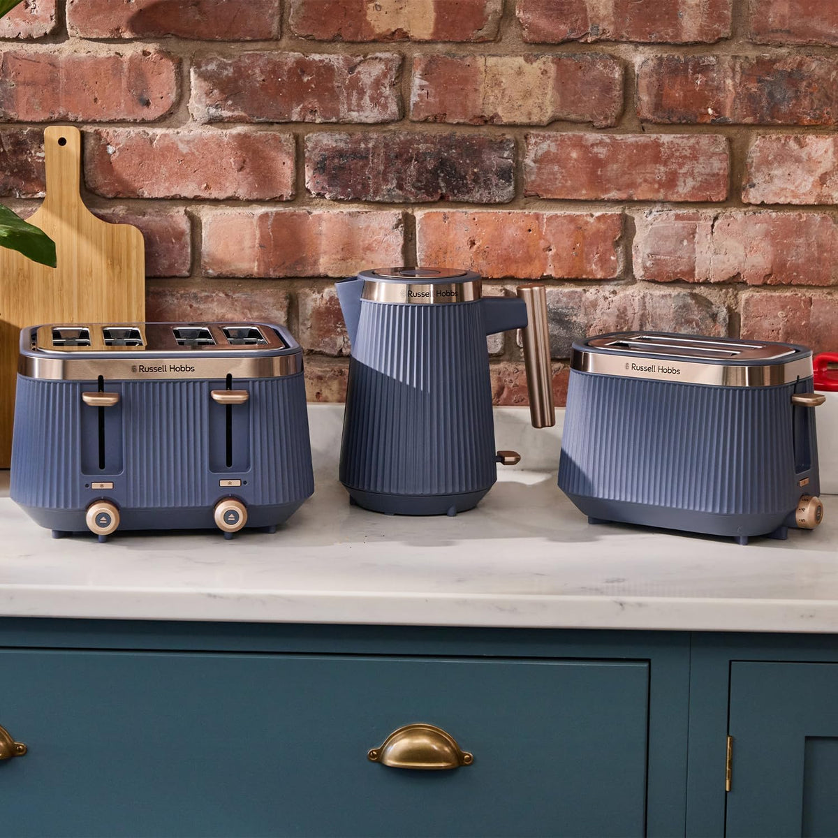 Russell Hobbs Brontë 4 Slice Toaster 1960W 26772 (Soft Navy)
