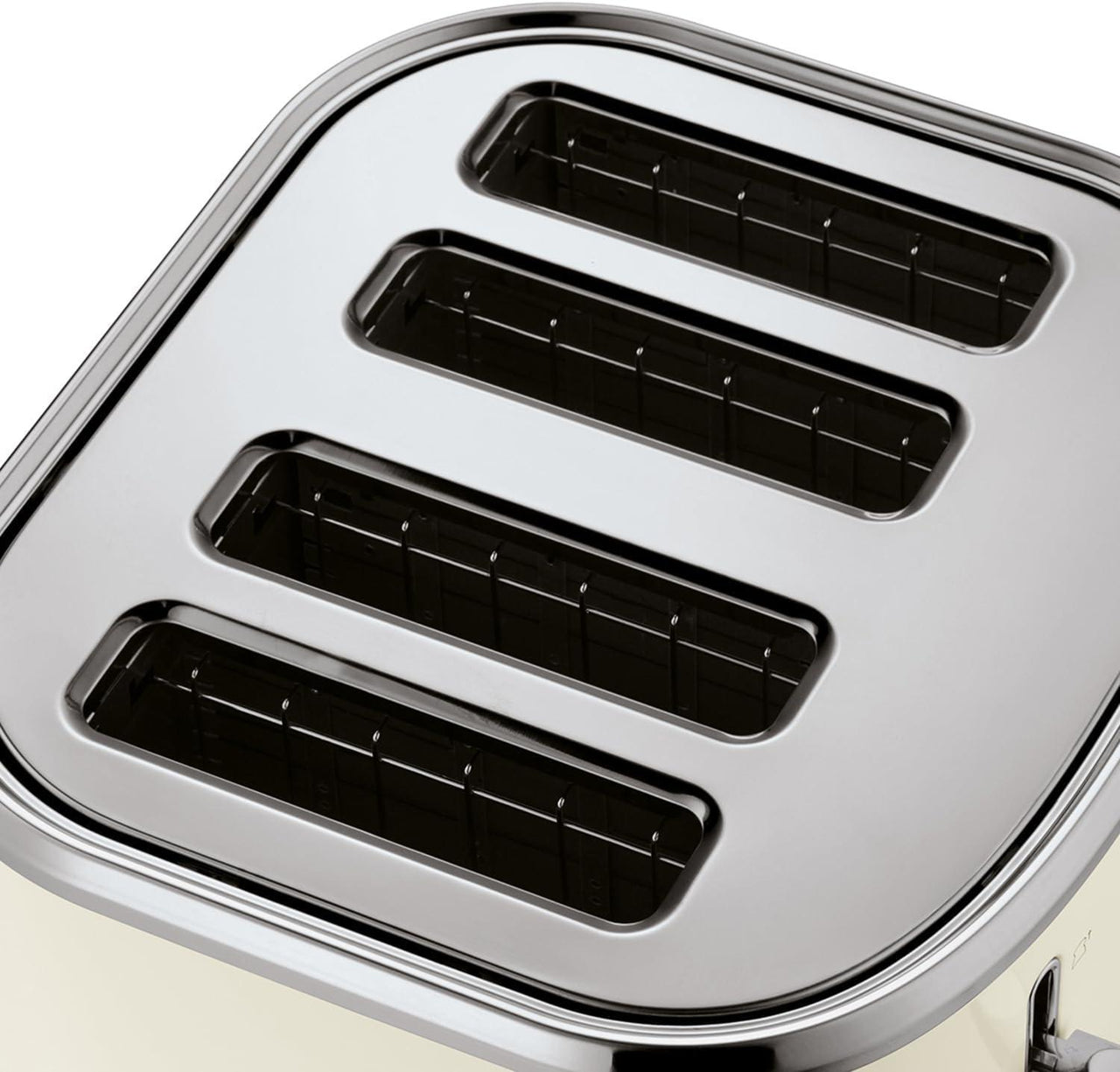 Cream 4-slice toaster with four long browning slots and chrome trim