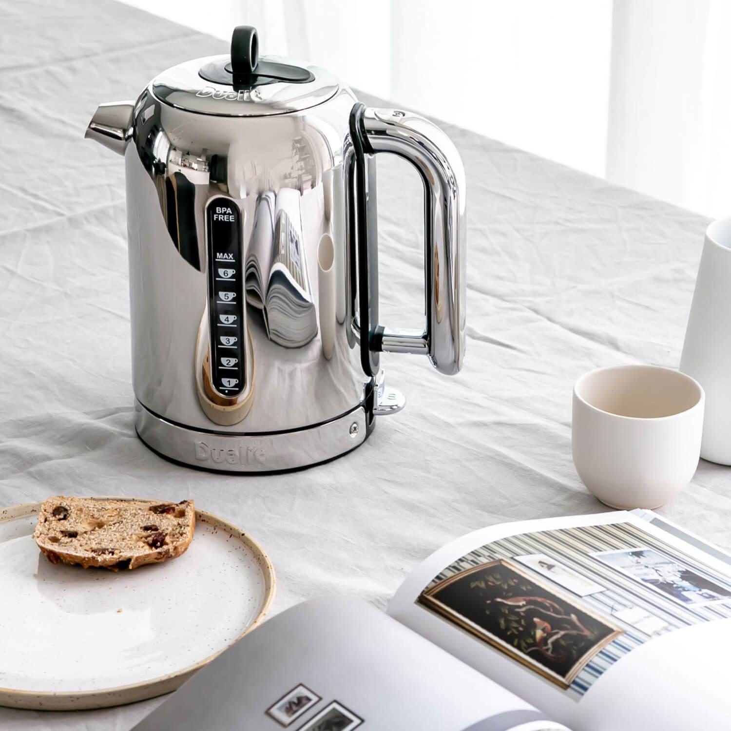 https://cdn.shopify.com/s/files/1/1710/5145/products/72796-Dualit-Classic-72796-1-7-Litre-Kettle-Polished-Chrome-Tea-pot_2_07018daf-42a7-441f-aed9-c3144d97593c.jpg?v=1746440546