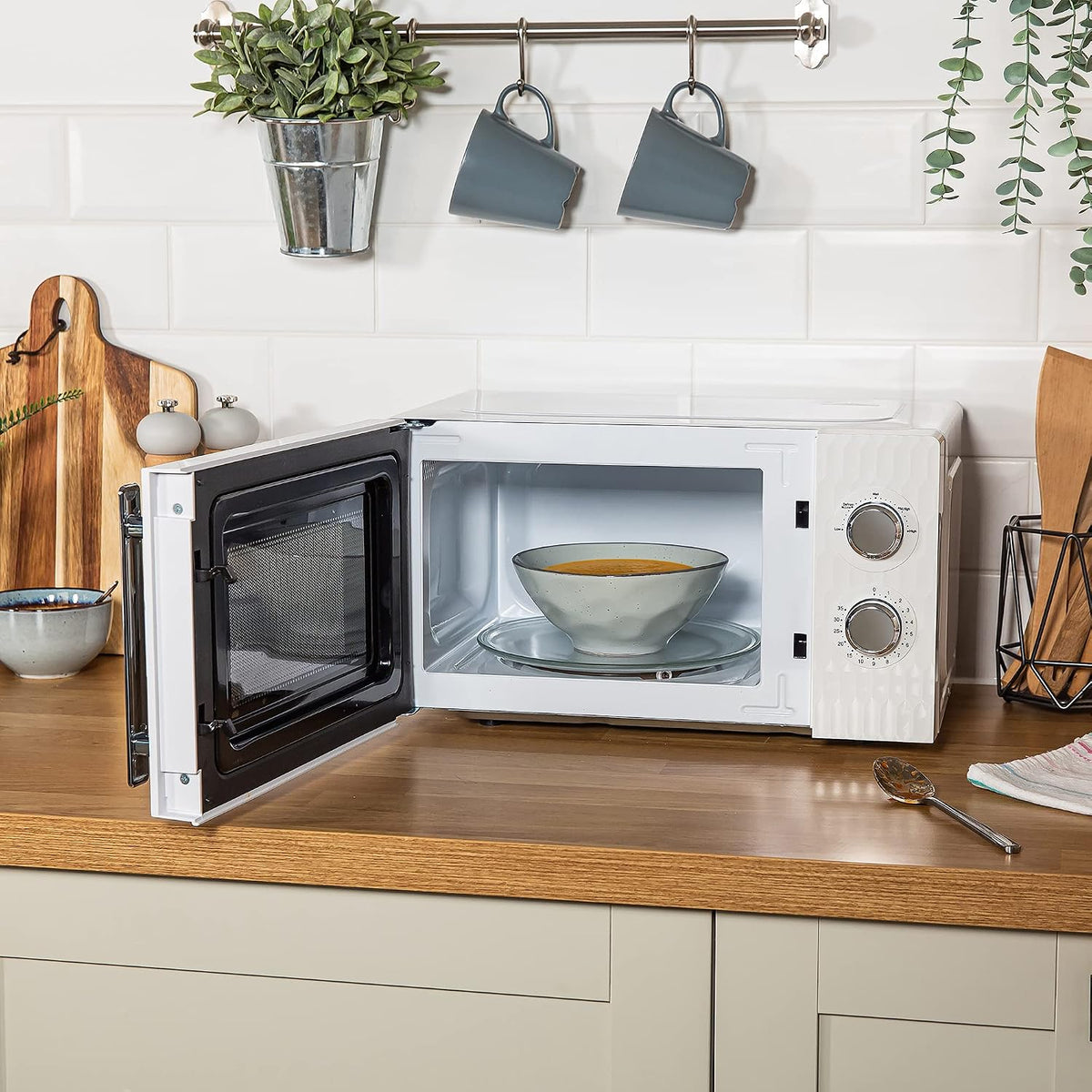 Russell Hobbs Honeycomb 17L 700W Manual Microwave RHMM715 (White)