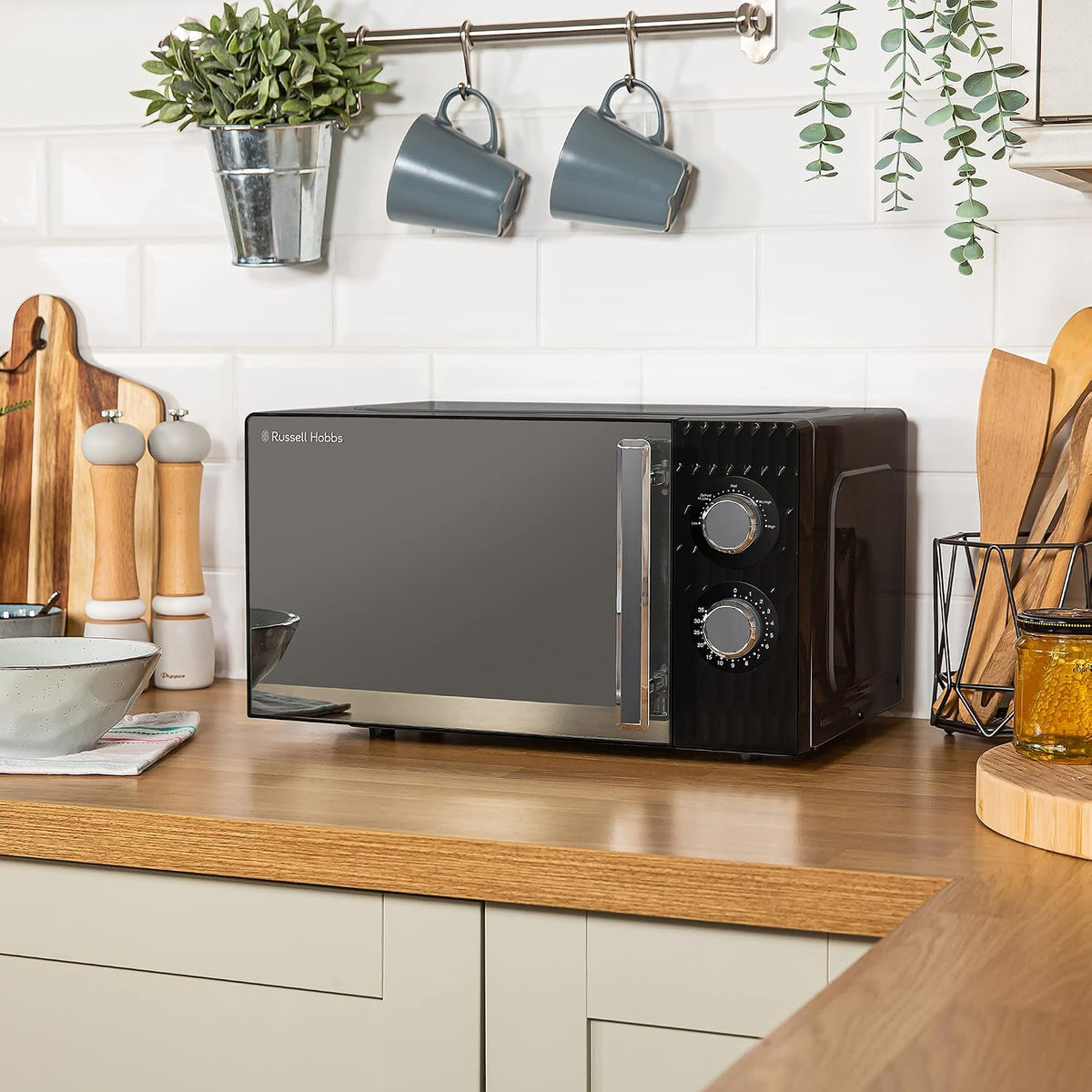 Russell Hobbs Honeycomb 17L 700W Manual Microwave RHMM715B (Black)
