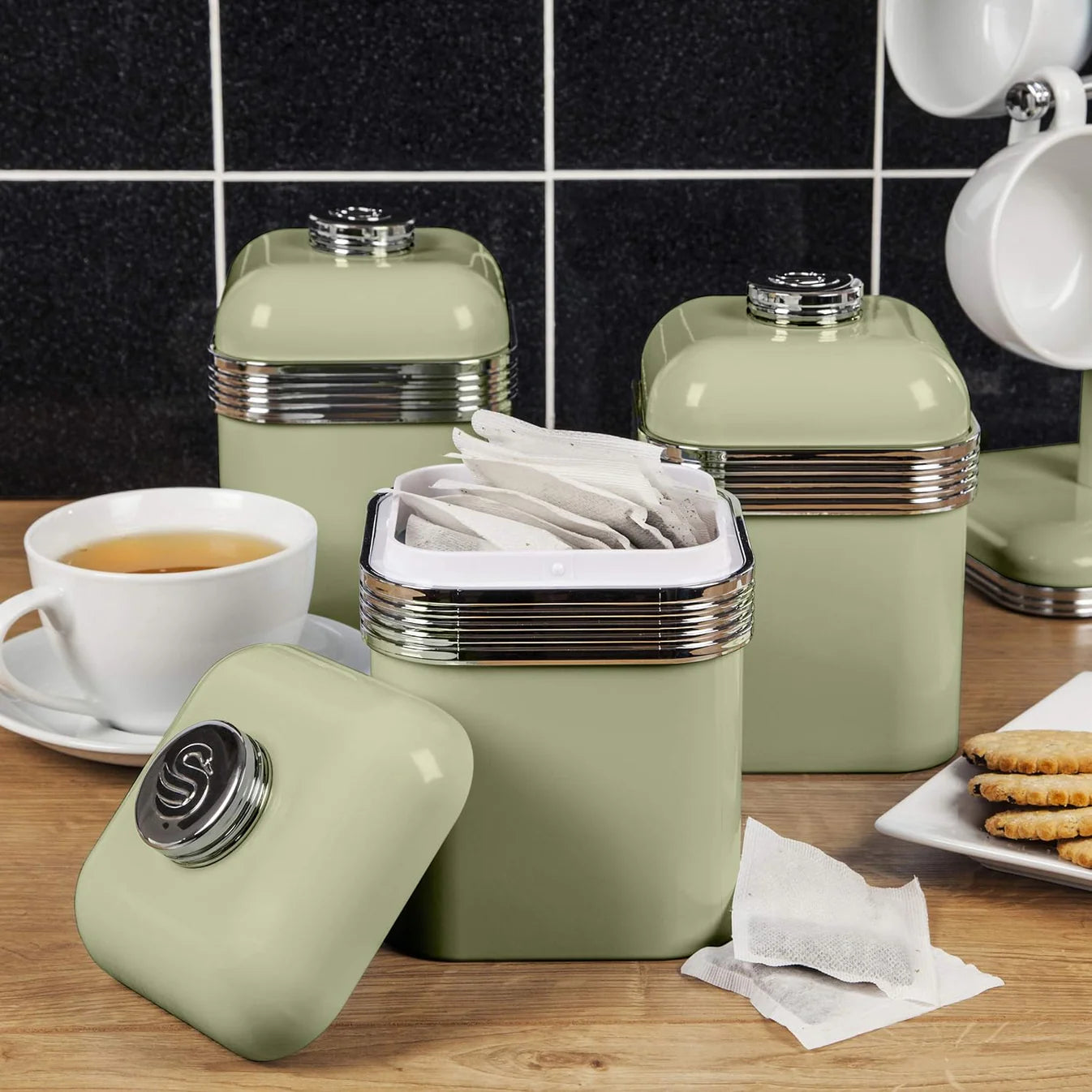 Swan Green Kitchen Set Kettle 4 Slice Toaster Canisters Mug Tree Roll Holder Retro