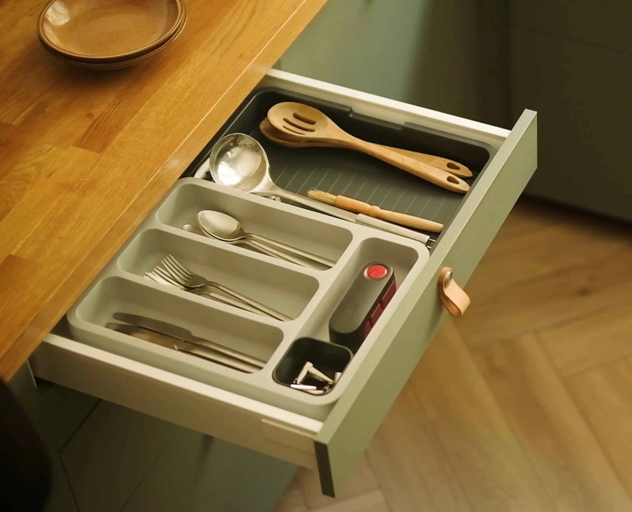 Joseph Joseph DrawerStore Expandable Grey Cutlery Tray Drawer Organiser 85042 - Vibe Home