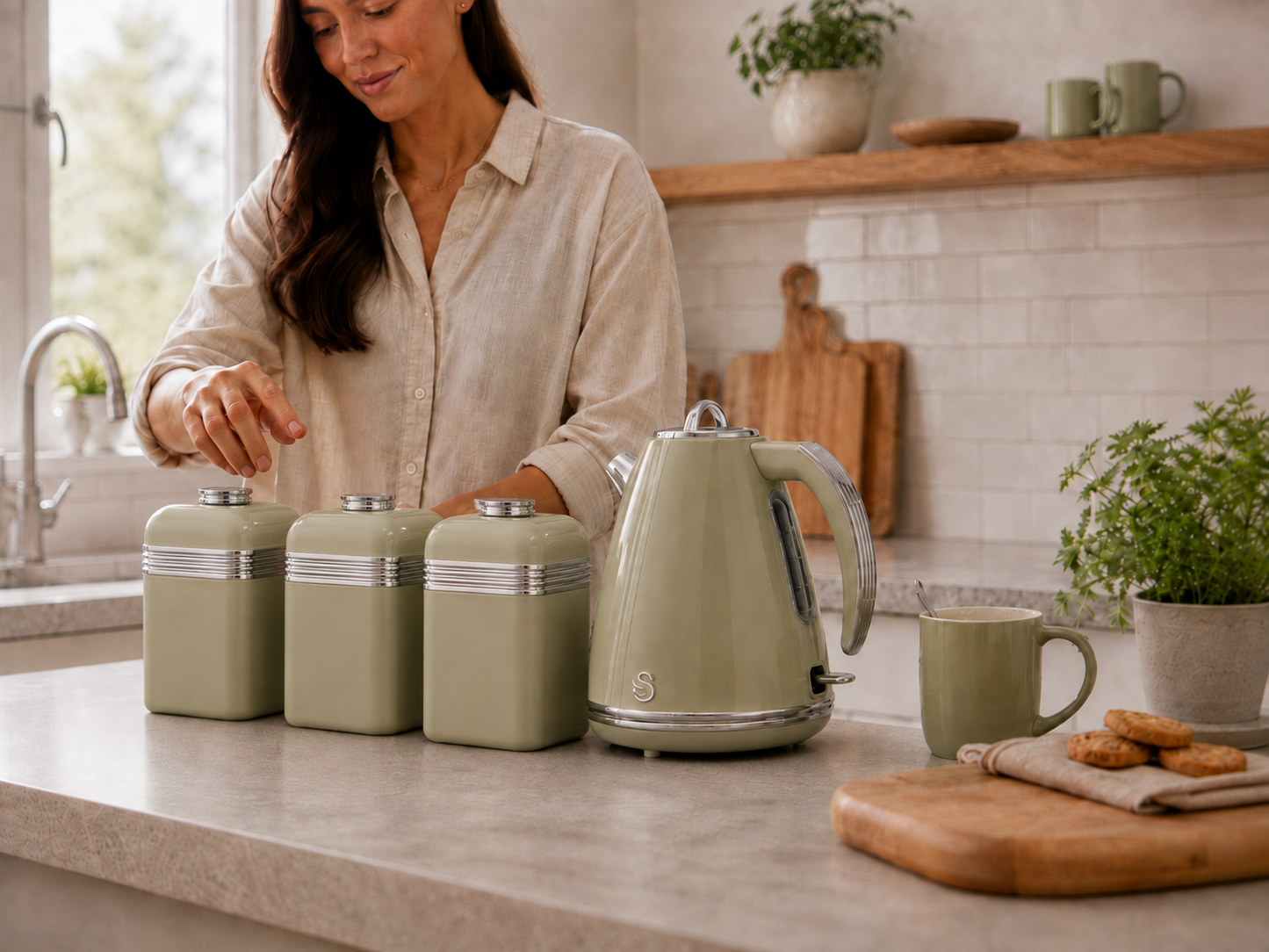 Swan Swan Retro Jug Kettle & Canisters Matching Kitchen Set (Green)