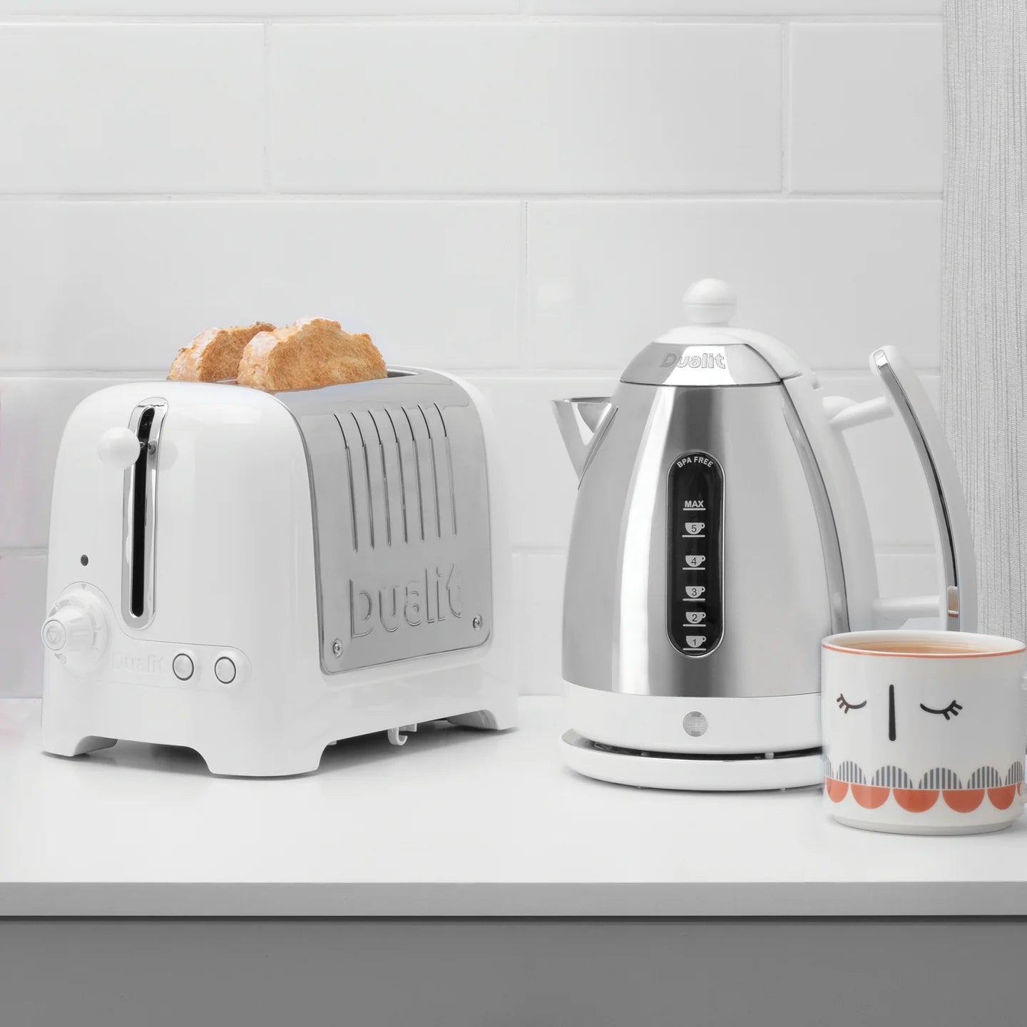 Dualit Lite Jug Kettle 72016 (White)