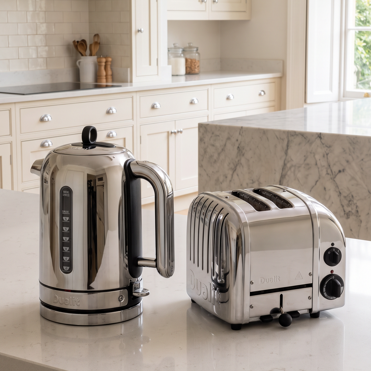 Dualit Dualit Classic Kettle & 2 Slice Vario AWS Toaster Kitchen Set (Stainless Steel)