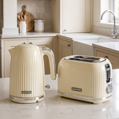 Geepas GEEPAS Fluted Kettle & 2 Slice Toaster Kitchen Set (Cream)
