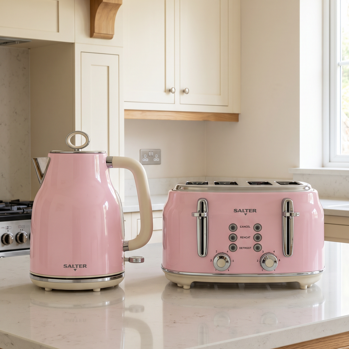 Salter Salter Retro Kettle & 4 Slice Toaster Kitchen Set (Pink)