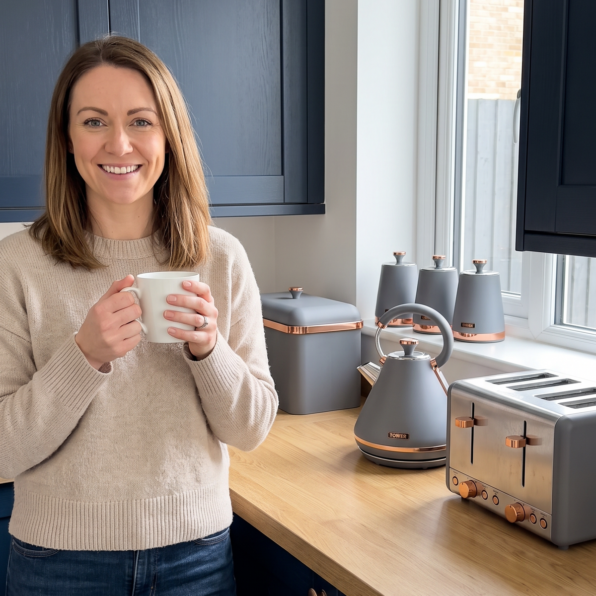 Tower Cavaletto Pyramid Kettle, 4 Slice Toaster, Bread Bin & Canisters Kitchen Set (Grey)