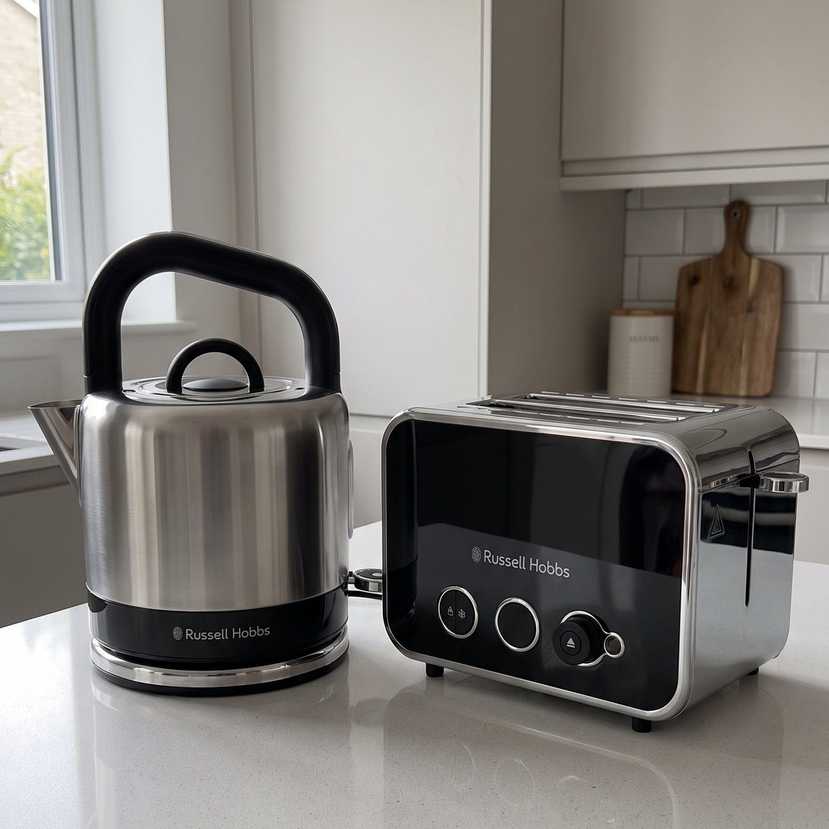 Russell Hobbs Russell Hobbs Distinctions Pyramid Kettle & 2 Slice Toaster Kitchen Set (Black)