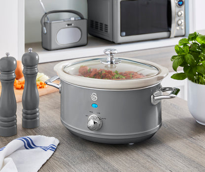 Swan Retro 3.5 Litre Slow Cooker with 3 Temperature Settings SF17021GRN (Grey)