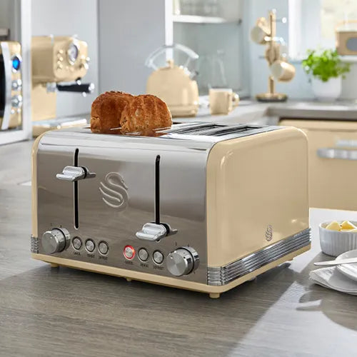 Swan Retro Kettle & 4 Slice Toaster Kitchen Set (Cream)