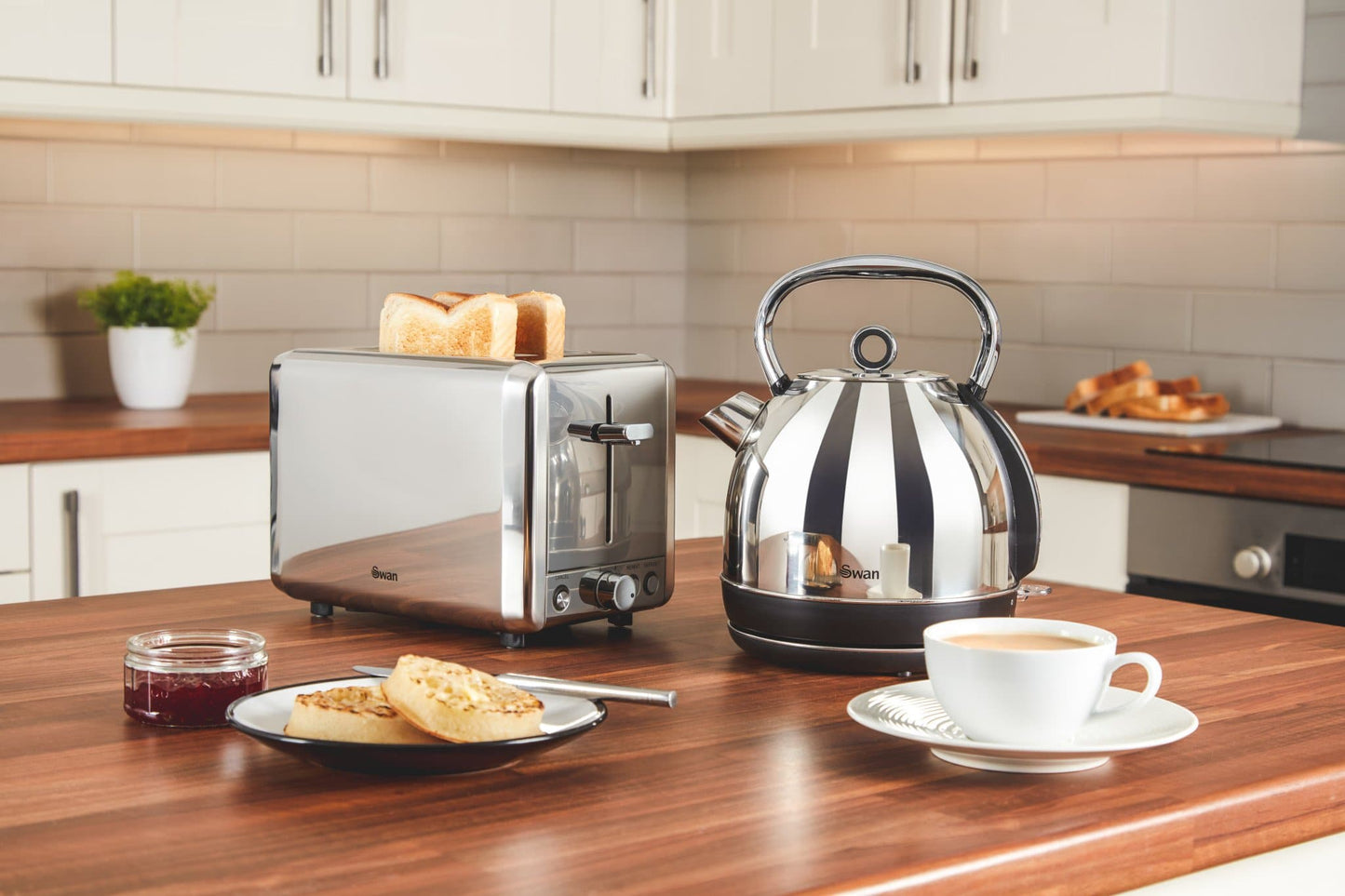 Swan Polished Kettle & 2 Slice Toaster Kitchen Set (Silver)