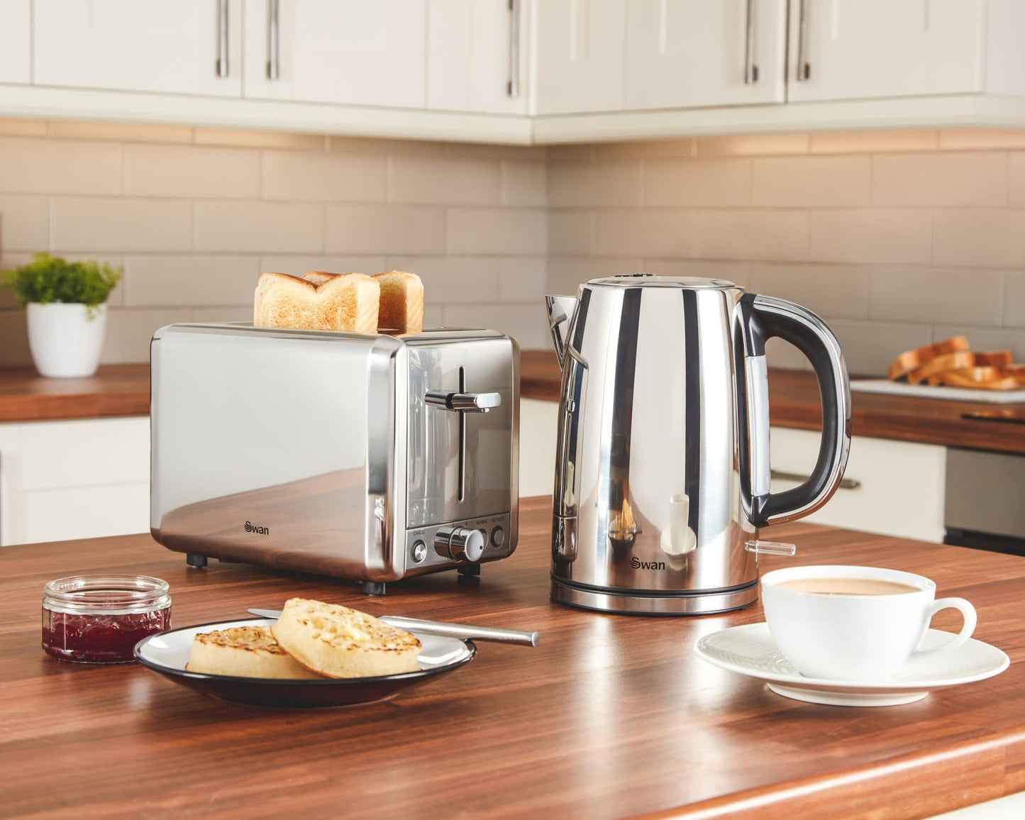 Swan Silver Kettle and Toaster Polished Stainless Steel Kitchen Set