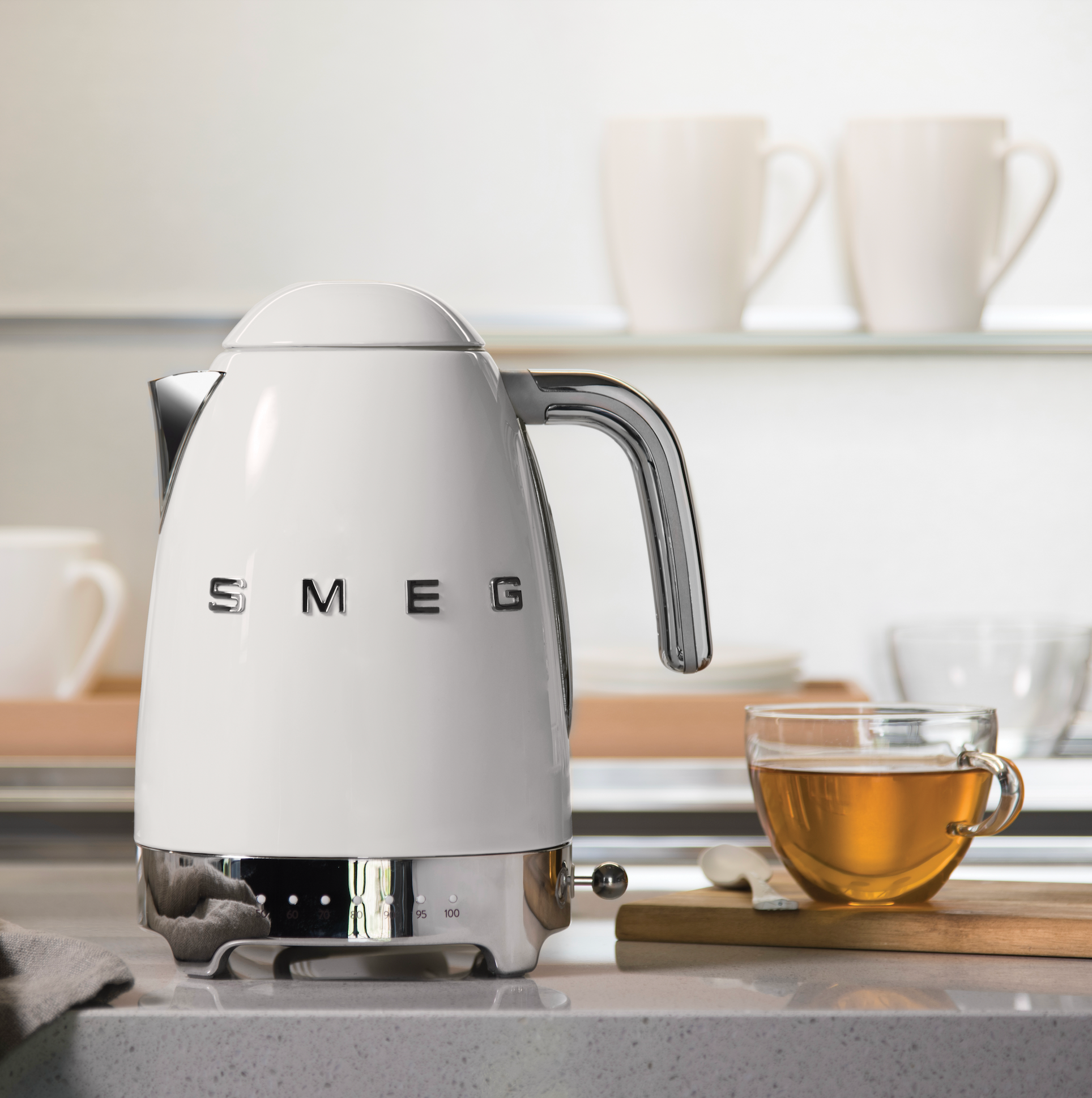 SMEG Kettle & 4 Slice Toaster Temperature Control Kitchen Set - White