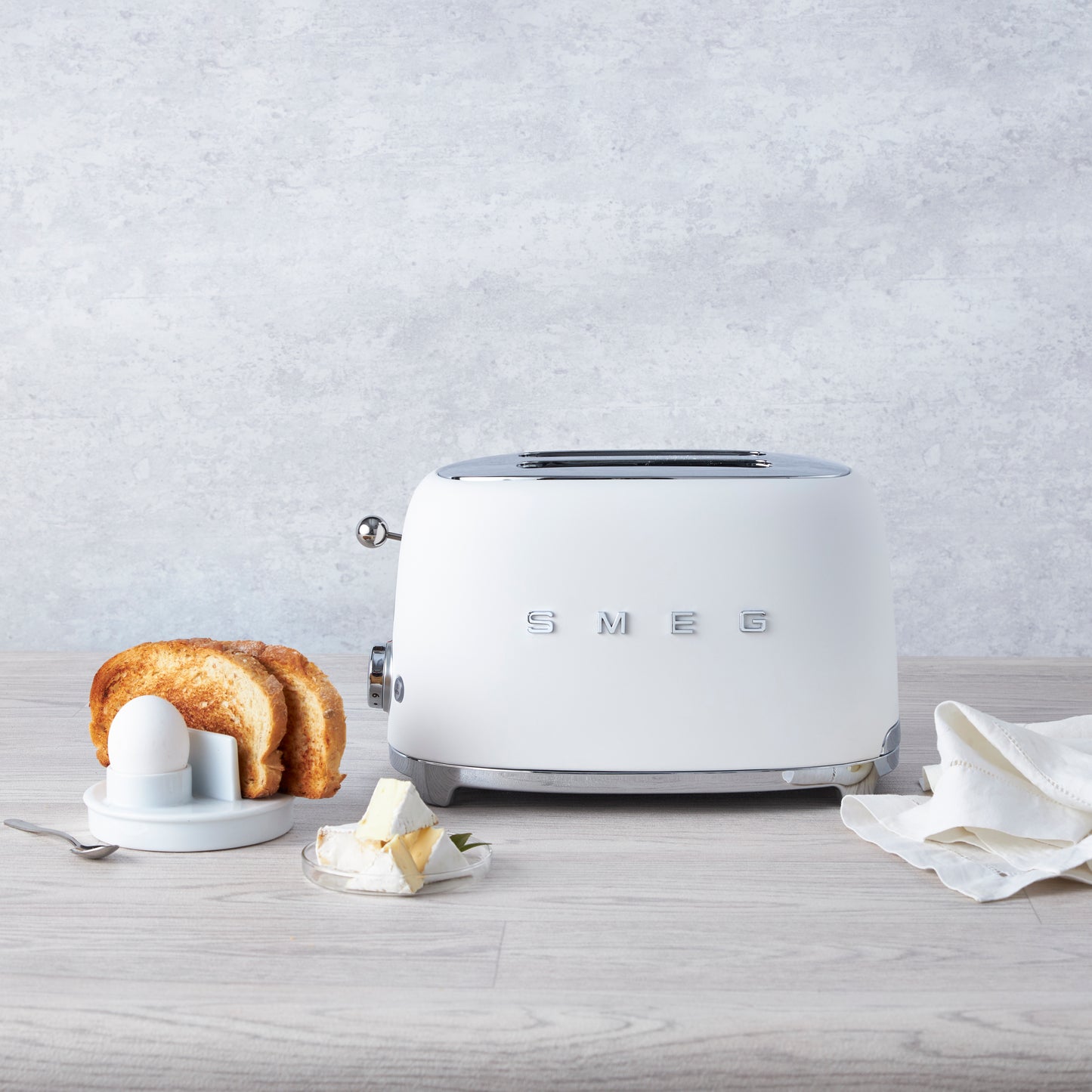 SMEG Retro Kettle & 2 Slice Toaster Kitchen Matching Set (Matte White)