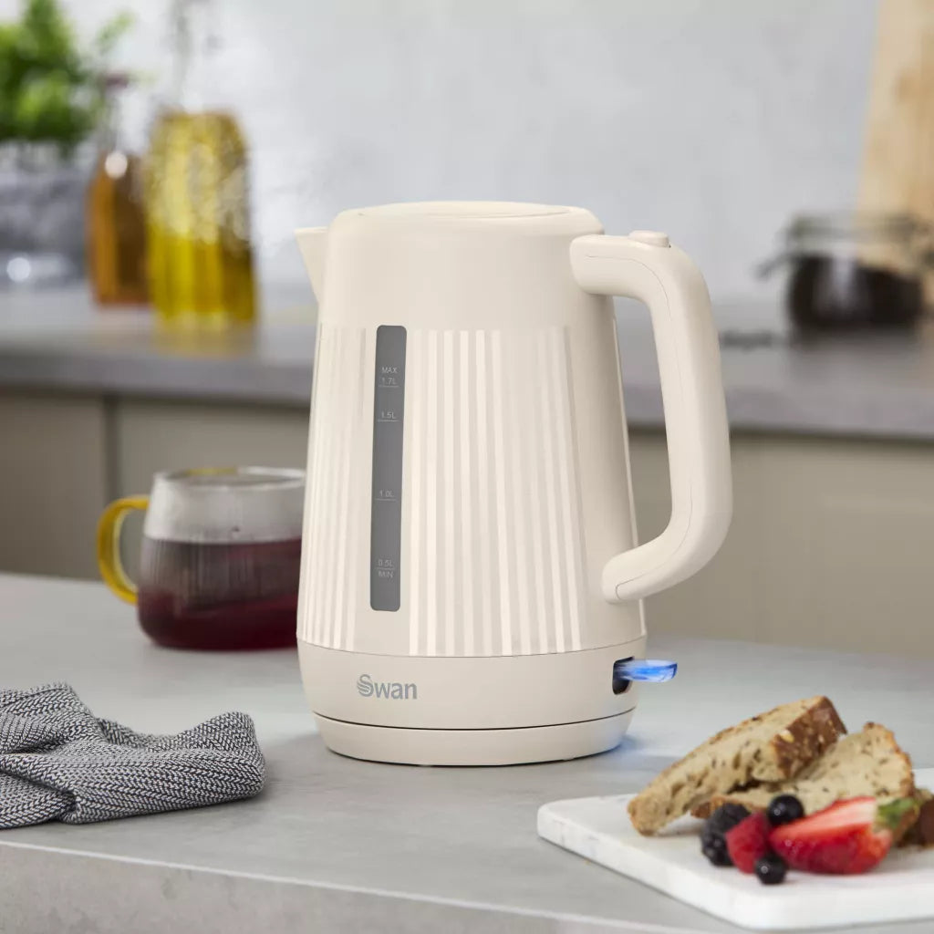 Swan Linea Electric Kettle & 2 Slice Toaster Kitchen Set (Chantilly Cream)