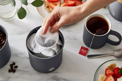 Swan Swan Nordic Kettle, 2 Slice Toaster, Bread Bin & Canisters Kitchen Set (Grey)