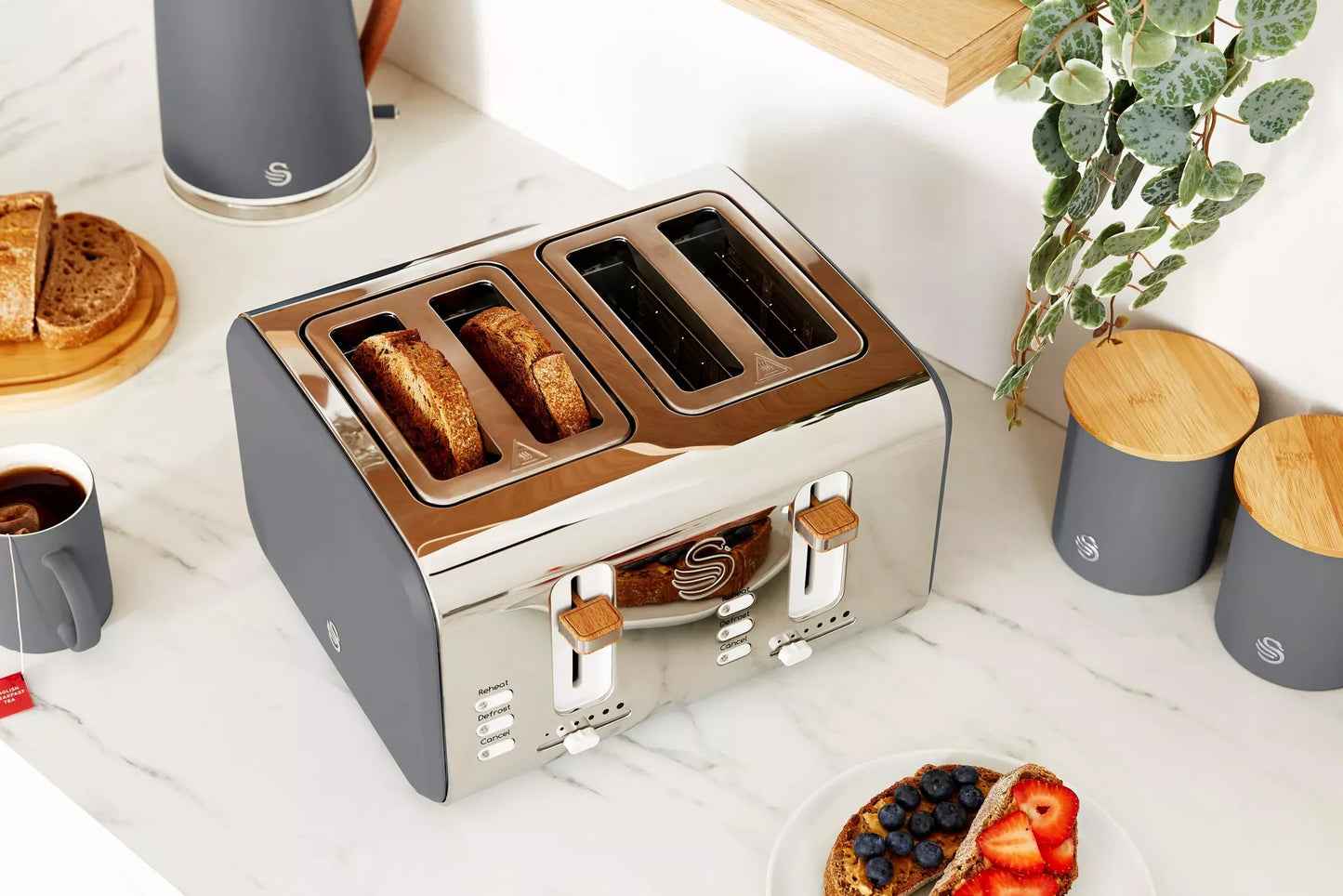 Swan Swan Nordic Kettle & 4 Slice Toaster Kitchen Set (Grey)