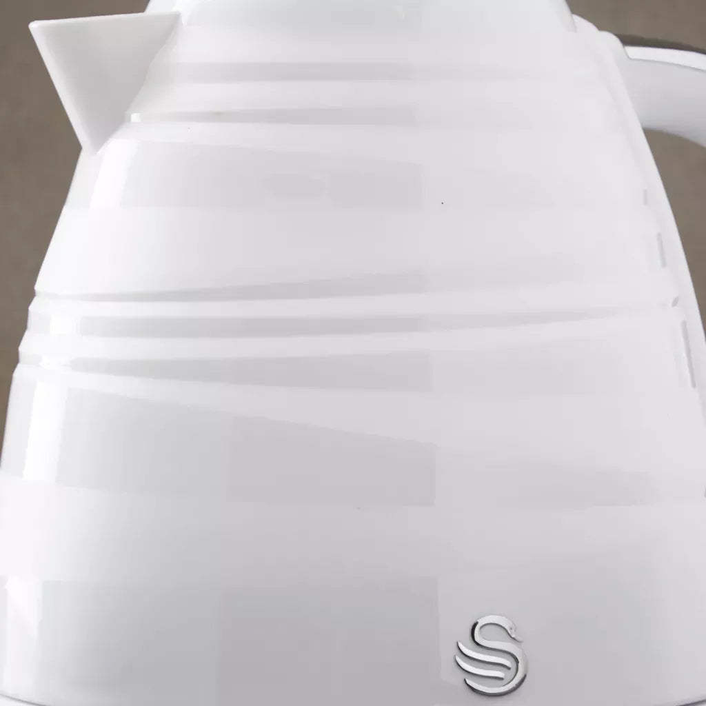 Swan Swan Symphony Kettle & 4 Slice Toaster Kitchen Set (White)