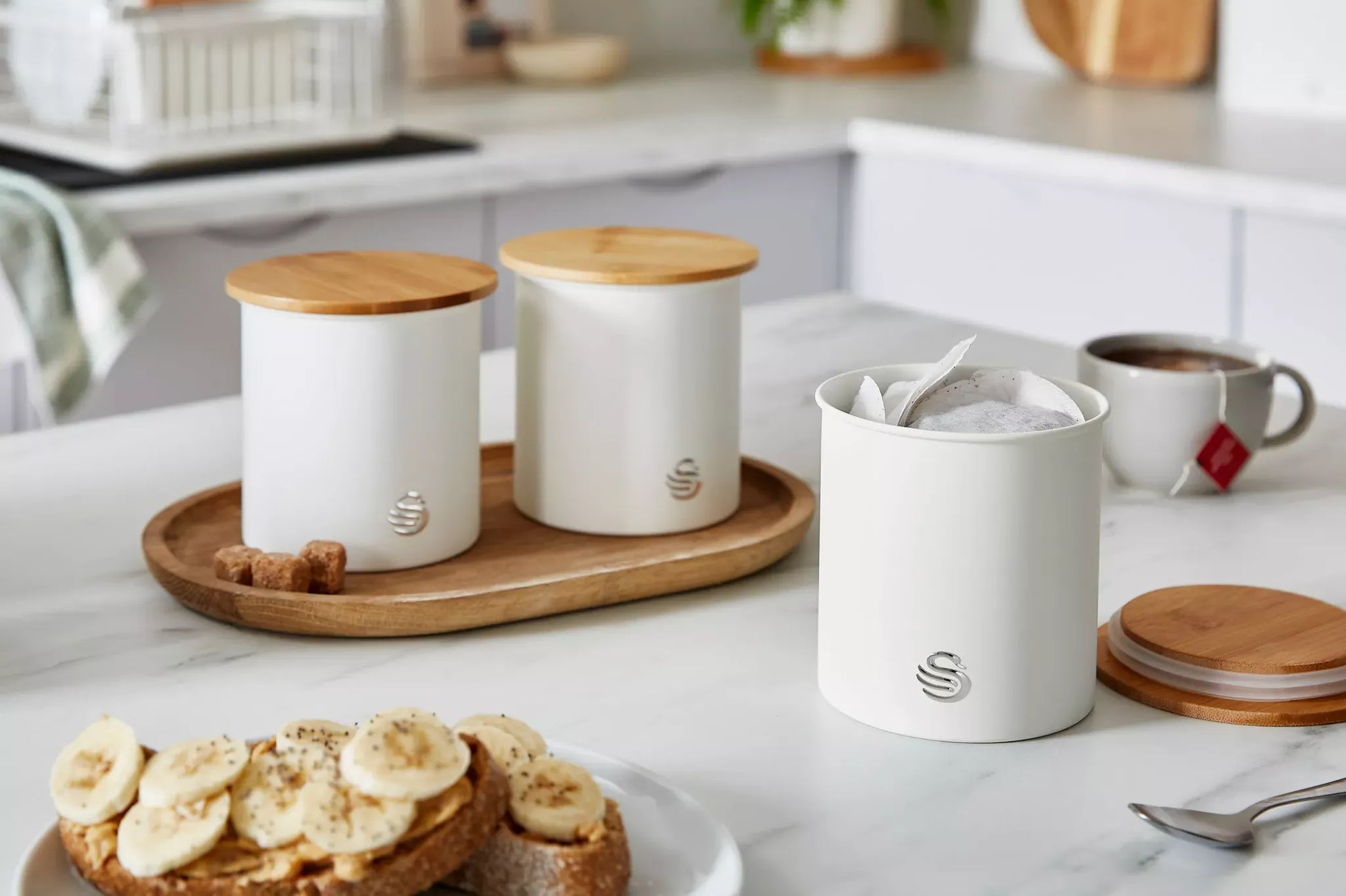 Swan Swan Nordic Kettle, 2 Slice Toaster, Bread Bin & Canisters Kitchen Set (Cotton White)