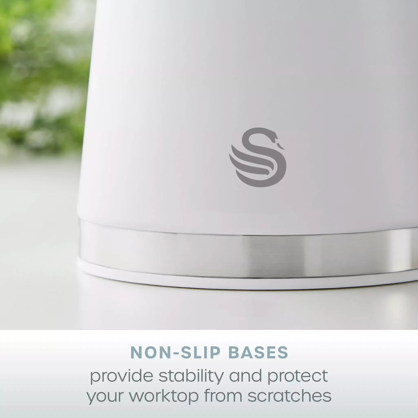Swan Swan Serenity Kettle, 4 Slice Toaster, Bread Bin & Canisters Kitchen Set (White)