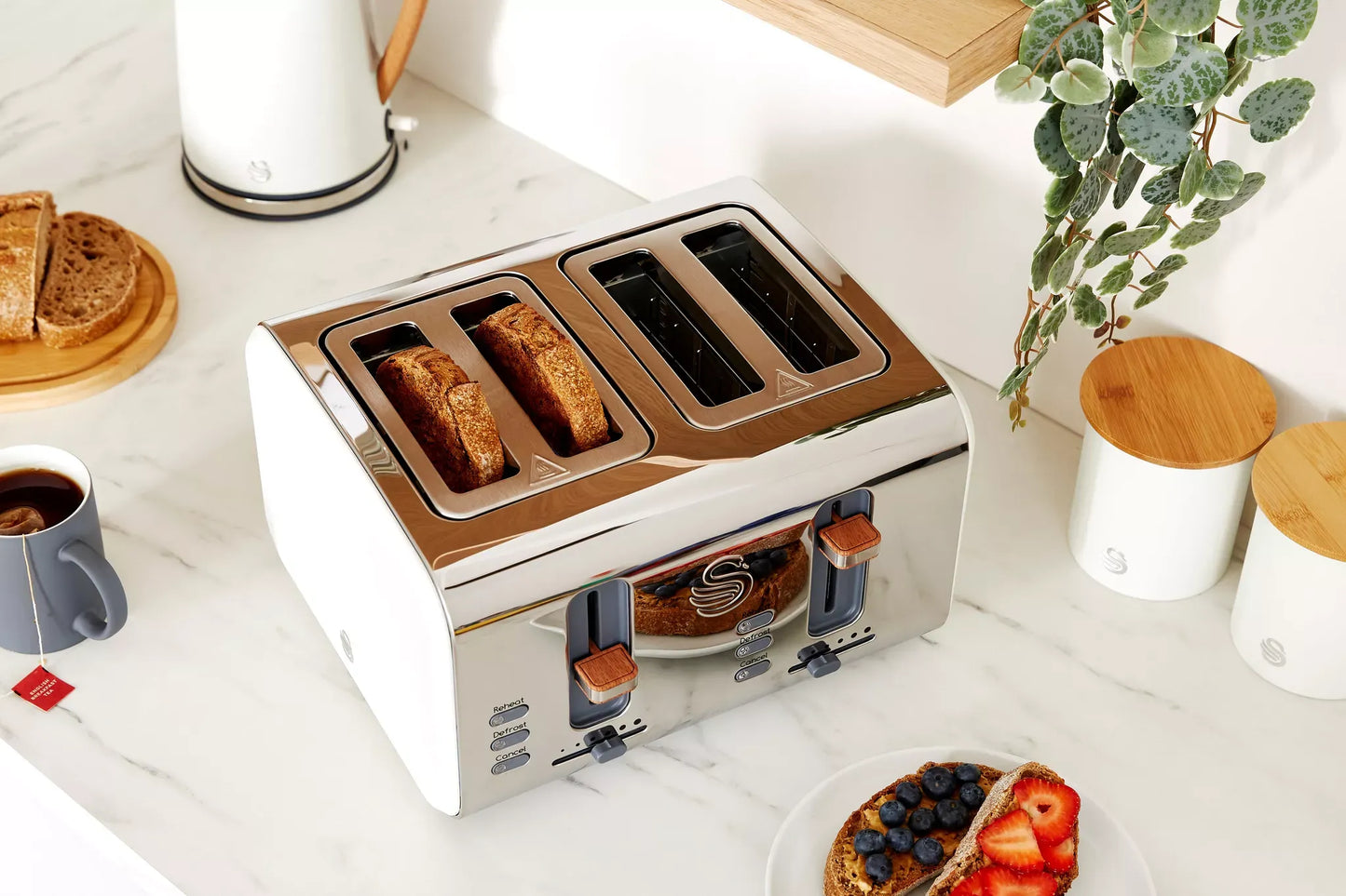 Swan Swan Nordic Kettle & 4 Slice Toaster Kitchen Set (Cotton White)