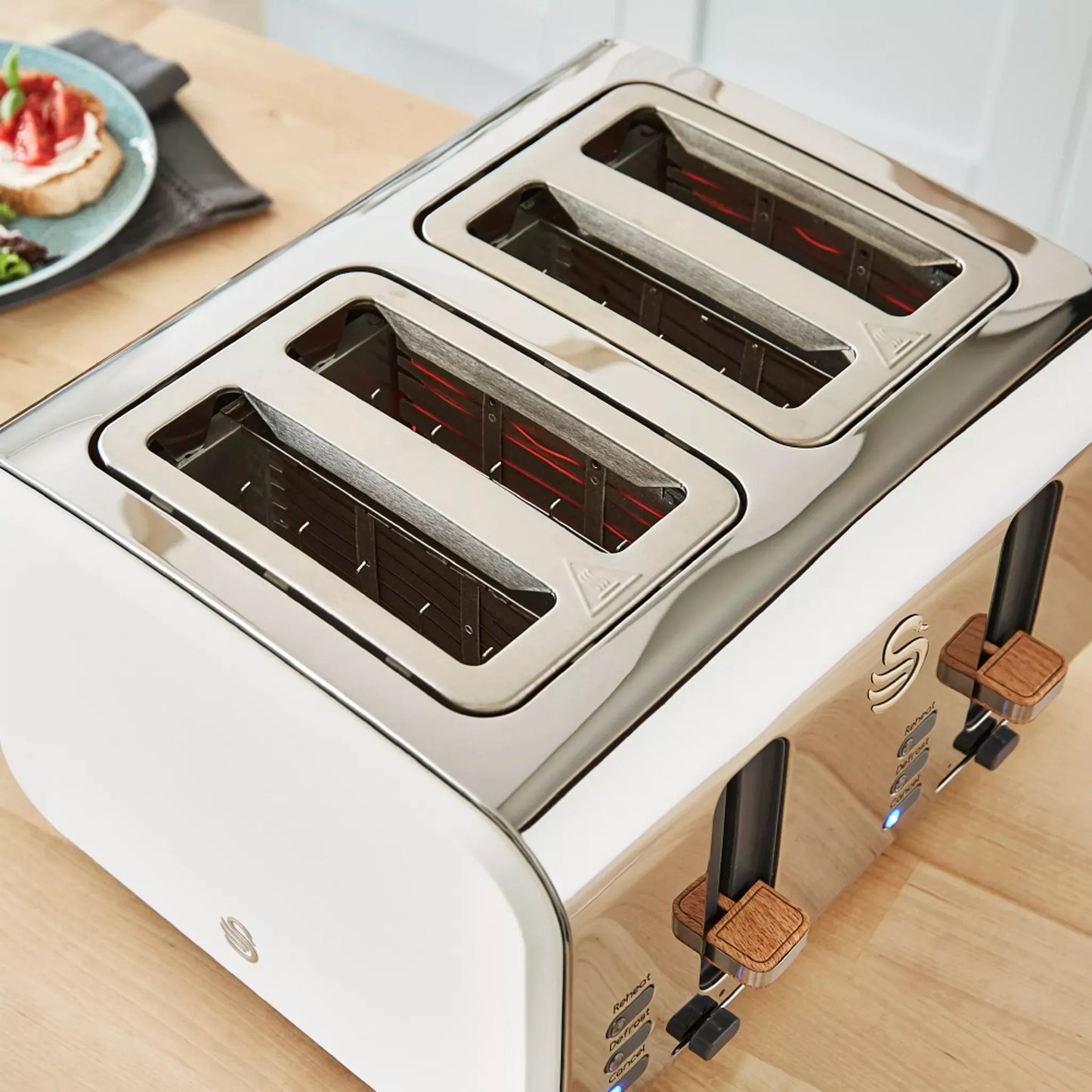Swan Swan Nordic Kettle, 4 Slice Toaster, Bread Bin & Canisters Kitchen Set (Cotton White)