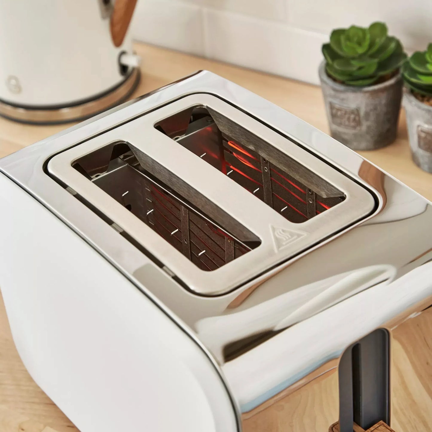 Swan Swan Nordic Kettle, 2 Slice Toaster, Bread Bin & Canisters Kitchen Set (Cotton White)