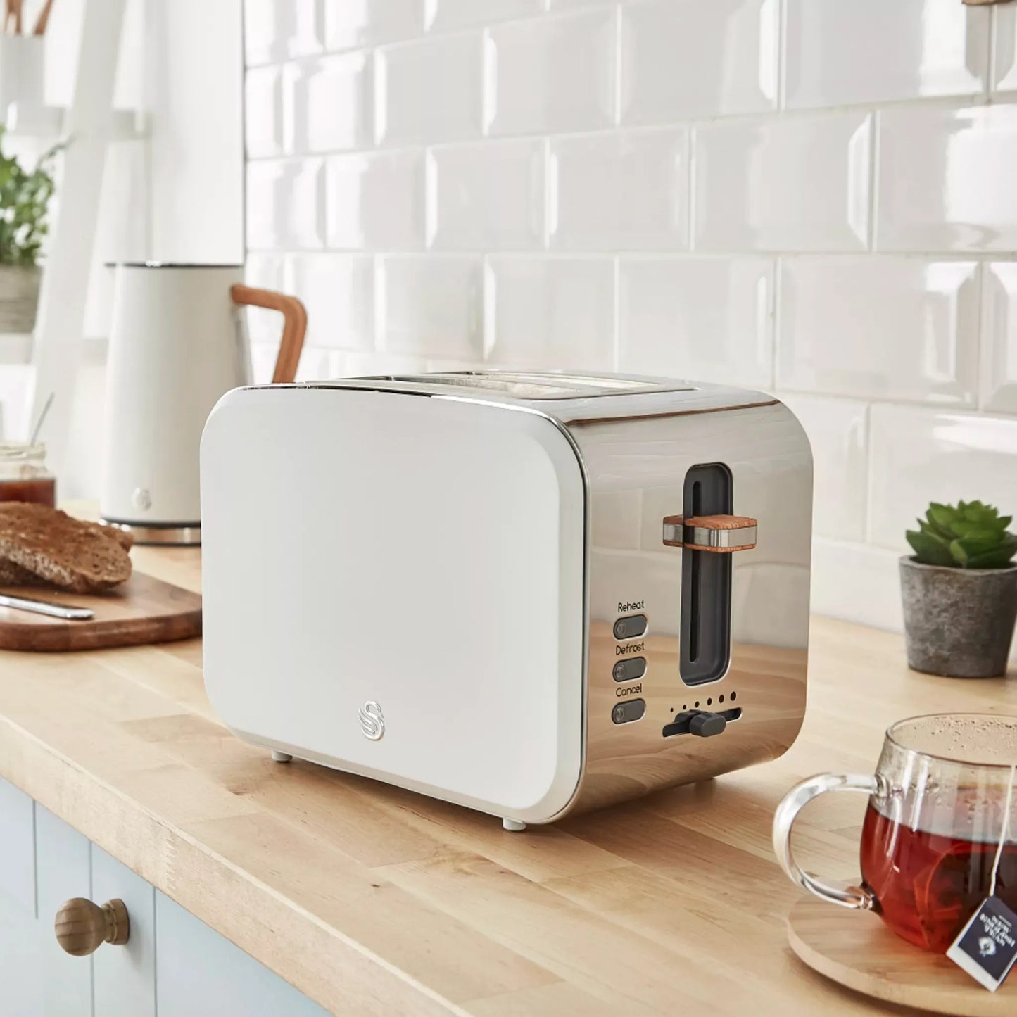Swan Swan Nordic Kettle, 2 Slice Toaster, Bread Bin & Canisters Kitchen Set (Cotton White)