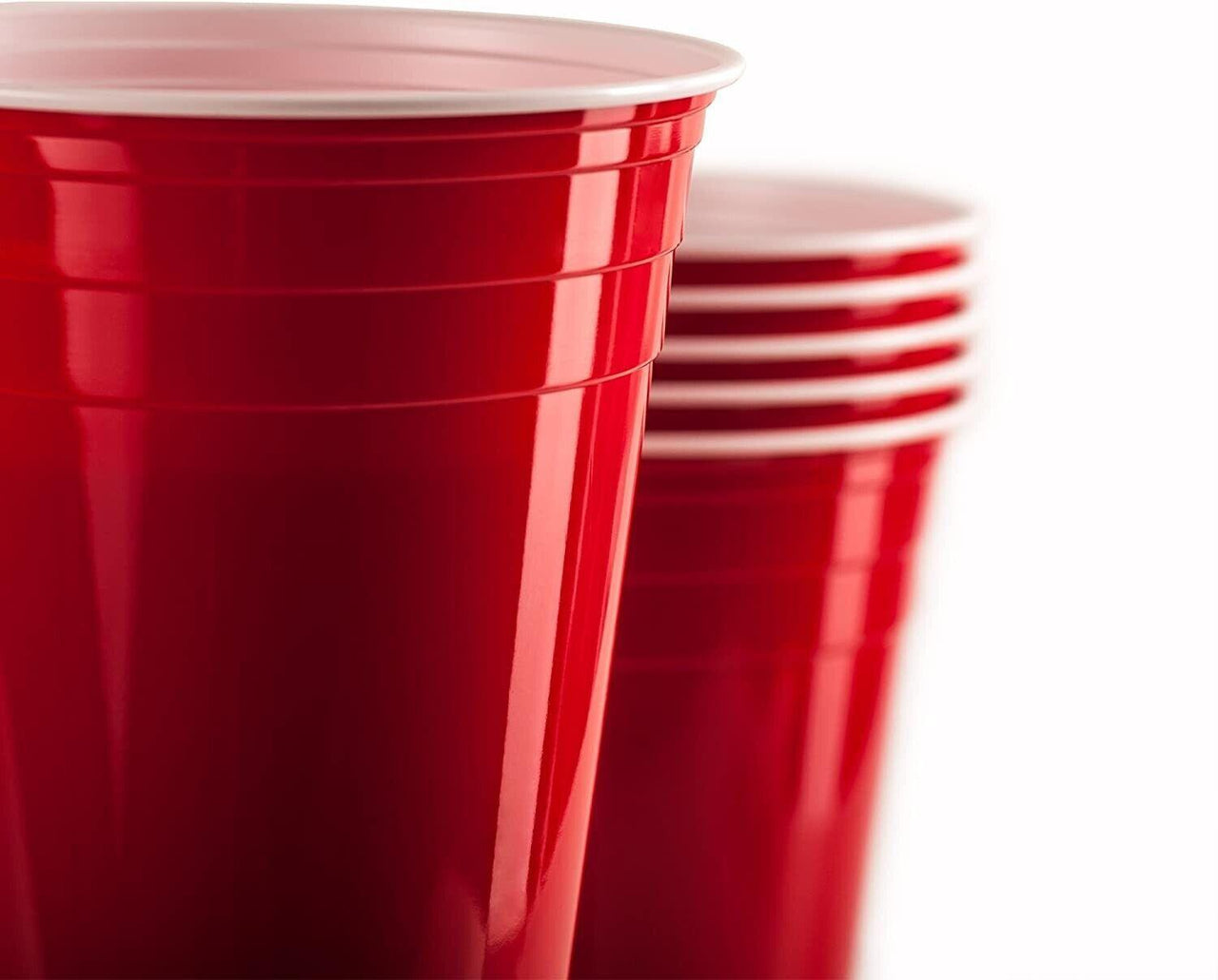 Vivaloo red plastic party cups, close-up view of cup side and rim