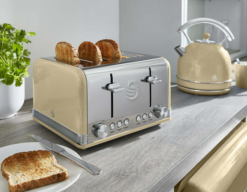 Swan Retro 4 Slice Toaster Extra Wide Slots ST19020CN (Cream)