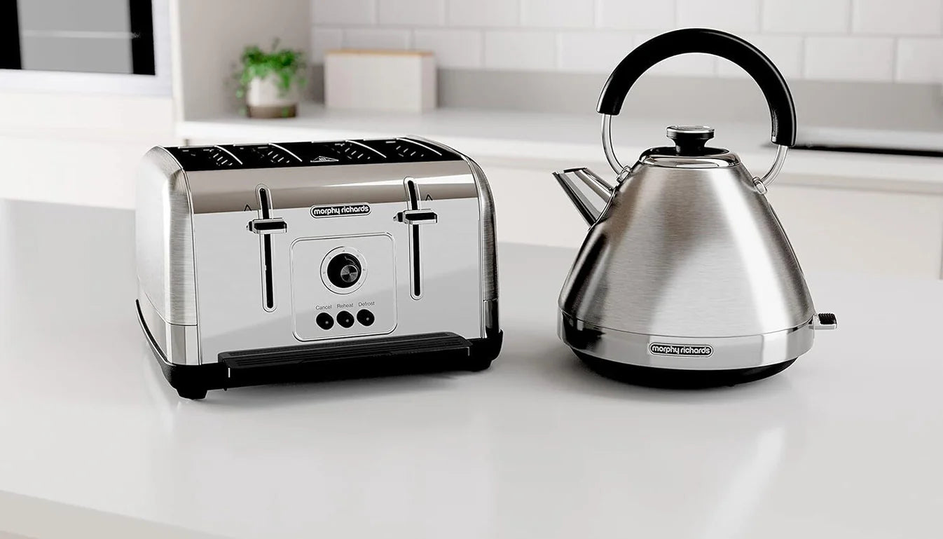 Morphy Richards Venture Kitchen Kettle and Toaster Set