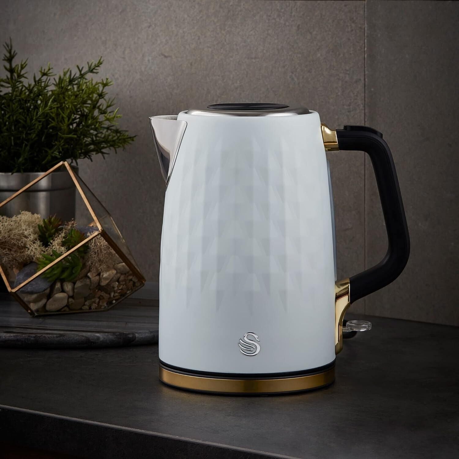  Swan Gatsby White Kettle Stainless Steel SK14082WHTN