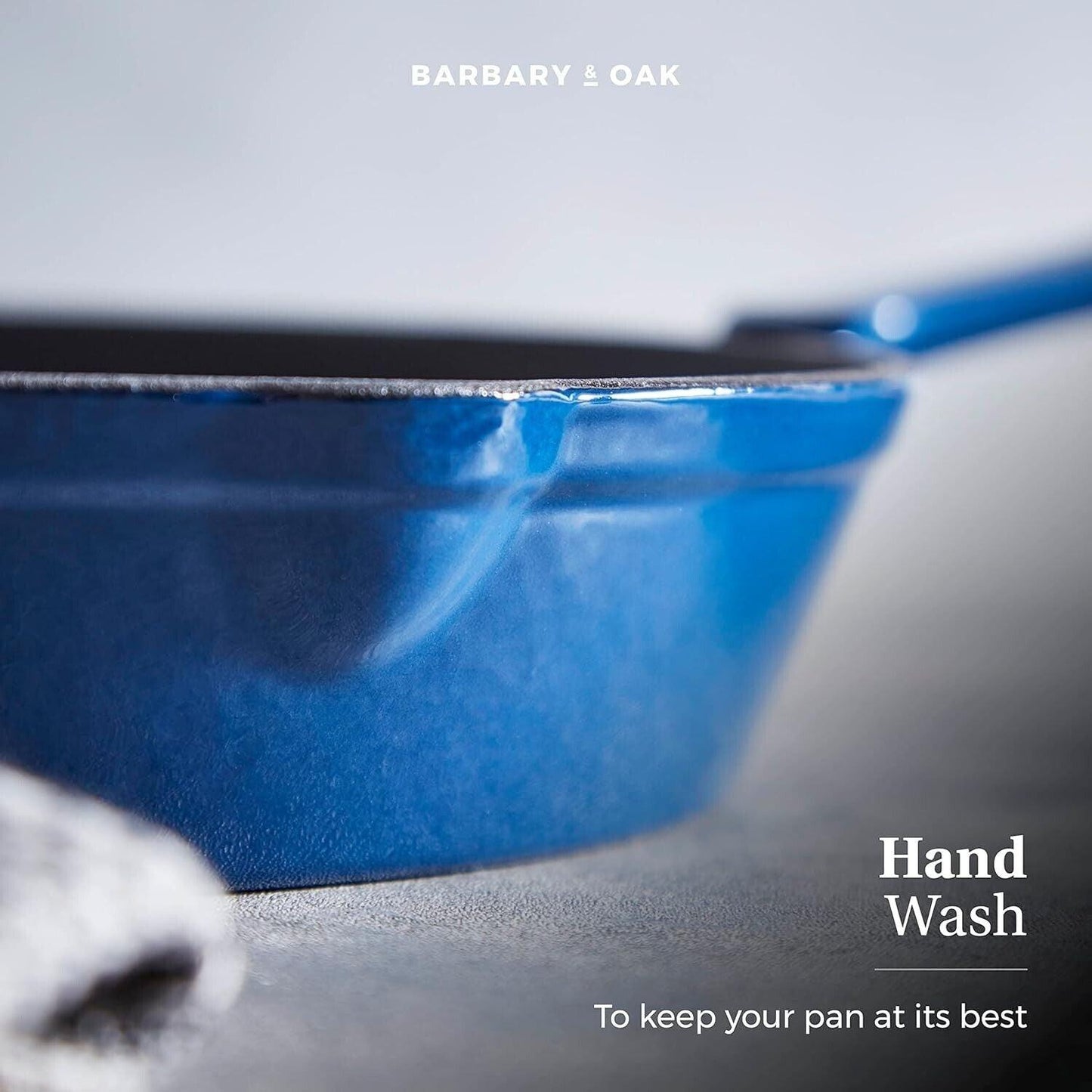 Barbary & Oak Cast Iron Frying Pan 26cm BO800255BLU (Blue).
